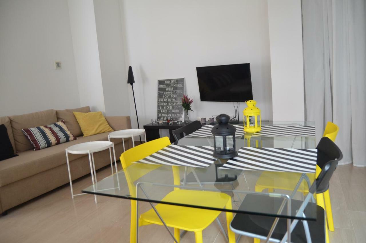 Teodosio Apartment